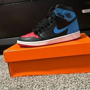 Men’s Jordan 1 UNC to Chicago